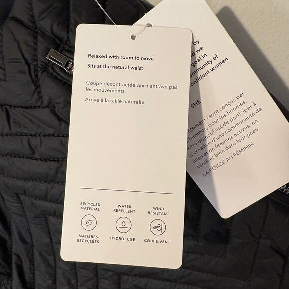 ATHLETA Apres Quilted DOWN Ski Hiking Shorts Zip Pockets Size 16‎ Black NWT - Picture 4 of 8